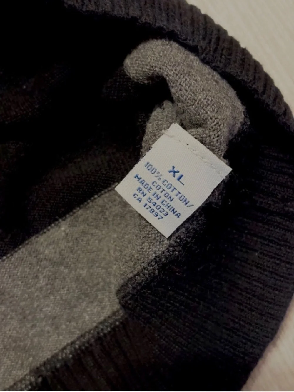 Old Navy Y2K Black & Gray Wide Striped Chunky Knit Crewneck Sweater Youth XL